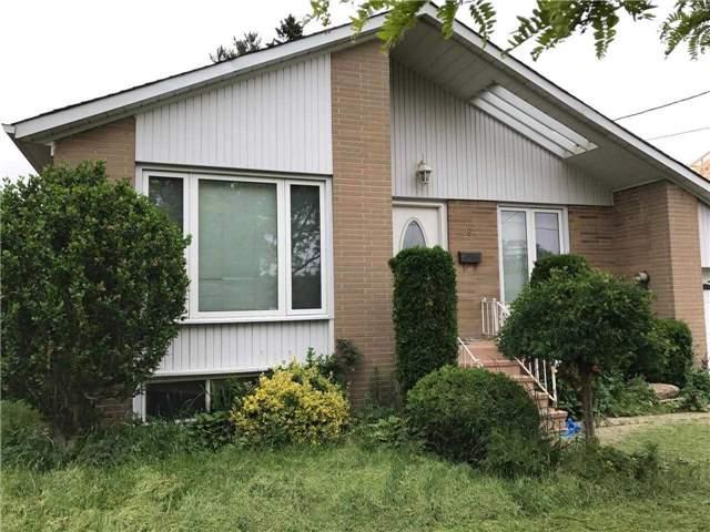 96 Searle Ave, House detached with 2 bedrooms, 2 bathrooms and 2 parking in Toronto ON | Image 1