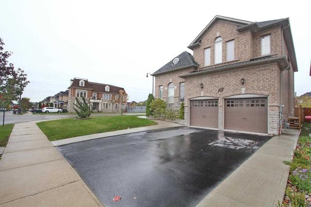 18 Ingleborough Dr, House detached with 4 bedrooms, 6 bathrooms and 4 parking in Brampton ON | Image 1