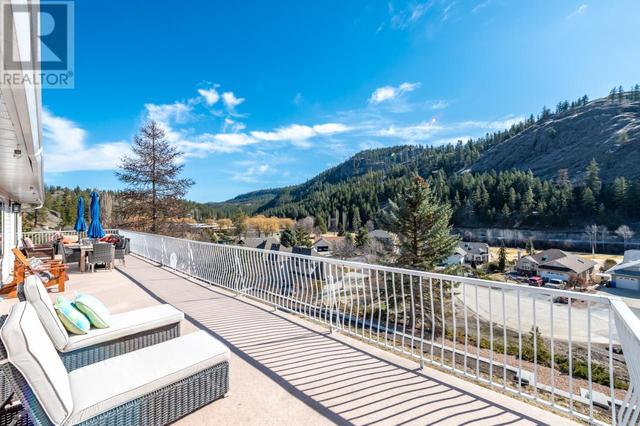 119 St Andrews Drive, House detached with 4 bedrooms, 2 bathrooms and 3 parking in Okanagan Similkameen I BC | Image 27