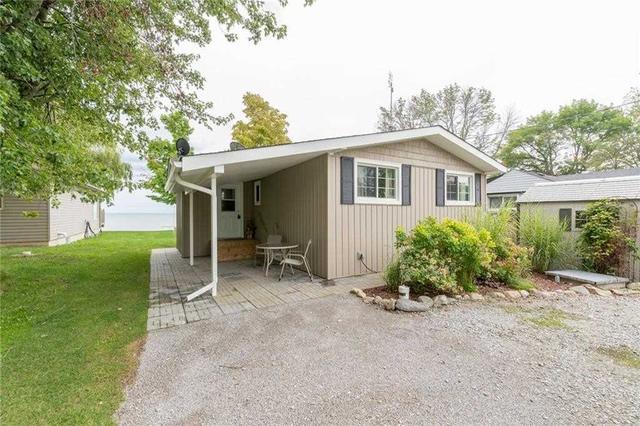 2586 Lakeshore Rd, House detached with 2 bedrooms, 1 bathrooms and 4 parking in Haldimand County ON | Image 28