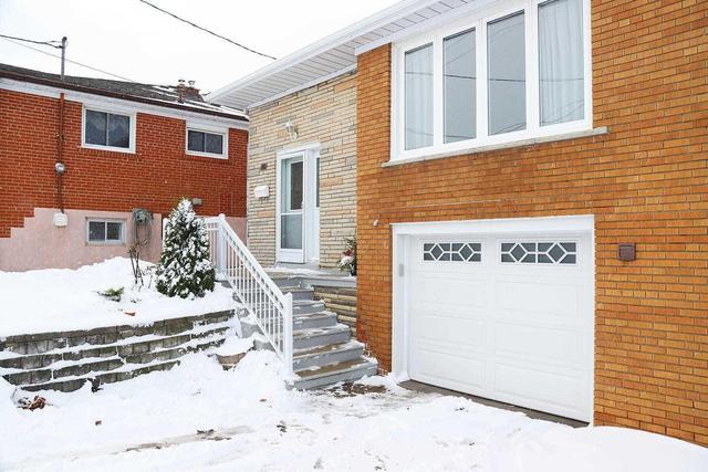 66 Arleta Ave, House semidetached with 3 bedrooms, 3 bathrooms and 2 parking in Toronto ON | Image 2