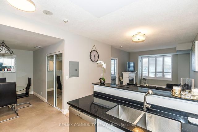 718 - 16 Dallimore Circ, Condo with 2 bedrooms, 2 bathrooms and 2 parking in Toronto ON | Image 19