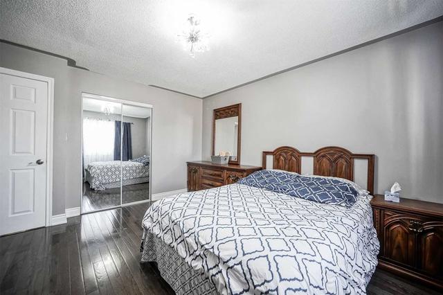 4 Elmpark Crt, House detached with 4 bedrooms, 4 bathrooms and 4 parking in Brampton ON | Image 25