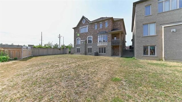 679 Valley Vista Dr, House detached with 4 bedrooms, 4 bathrooms and 4 parking in Vaughan ON | Image 30