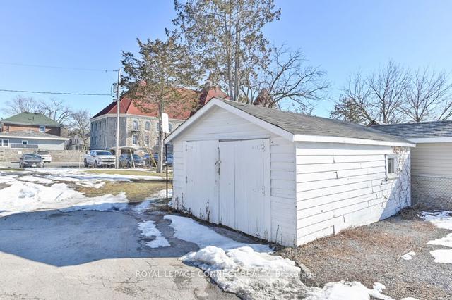 161 Centre St N, House semidetached with 4 bedrooms, 2 bathrooms and 2 parking in Greater Napanee ON | Image 17