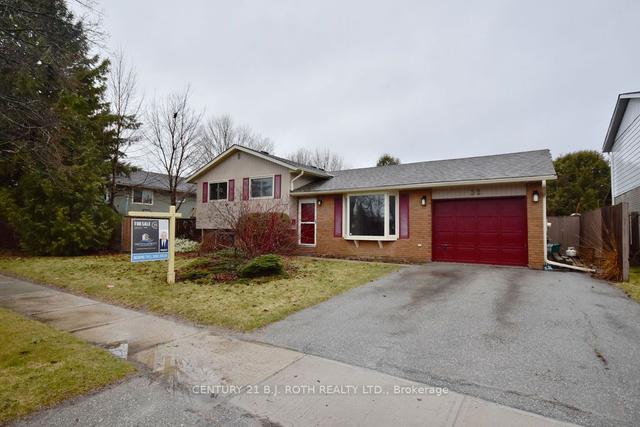 32 Clover Ave, House detached with 3 bedrooms, 2 bathrooms and 3 parking in Barrie ON | Image 35