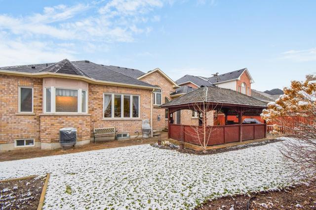 10 Eiffel Blvd, House detached with 3 bedrooms, 4 bathrooms and 6 parking in Brampton ON | Image 30