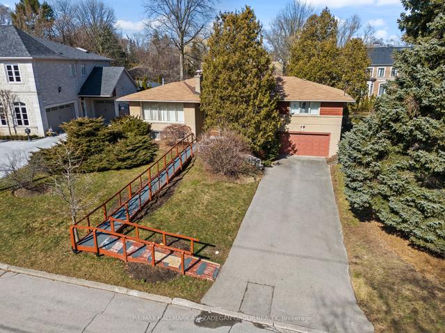 10 Vernham Ave, House detached with 3 bedrooms, 3 bathrooms and 6 parking in Toronto ON | Image 30