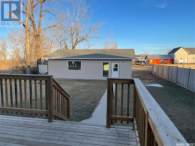 568 Sorlien Avenue, House detached with 3 bedrooms, 2 bathrooms and null parking in Macoun SK | Image 44