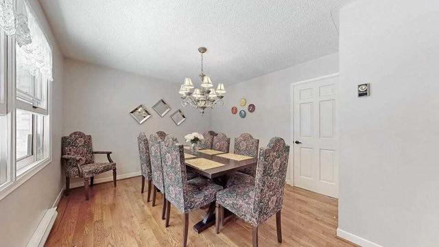 420 Old Bloomington Rd, House detached with 4 bedrooms, 2 bathrooms and 6 parking in Aurora ON | Image 25