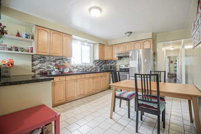 upper - 225 Pineway Blvd, House semidetached with 3 bedrooms, 1 bathrooms and 2 parking in Toronto ON | Image 3
