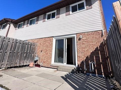 56 - 996 Sydenham Rd, Townhouse with 3 bedrooms, 1 bathrooms and 2 parking in Peterborough ON | Image 14