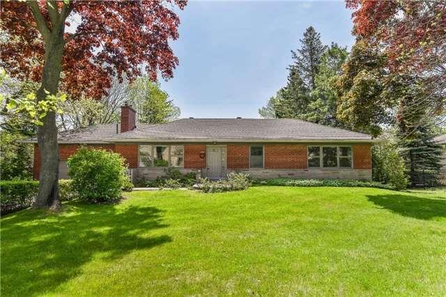 1534 Oakhill Dr, House detached with 3 bedrooms, 2 bathrooms and 6 parking in Oakville ON | Image 2