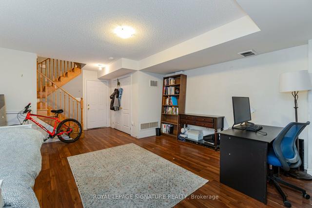 1429 Granrock Cres, House attached with 3 bedrooms, 3 bathrooms and 3.5 parking in Mississauga ON | Image 28