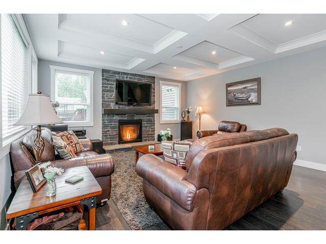 3538 198a Street, House detached with 4 bedrooms, 3 bathrooms and 17 parking in Langley BC | Image 17