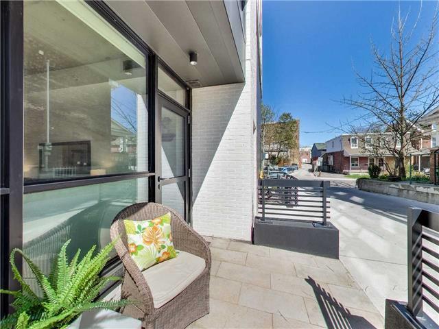 103 - 530 Indian Grve, Condo with 2 bedrooms, 2 bathrooms and 1 parking in Toronto ON | Image 3