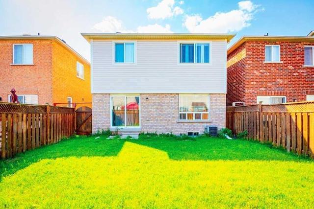 83 Knowles Dr, House detached with 3 bedrooms, 4 bathrooms and 1 parking in Toronto ON | Image 20