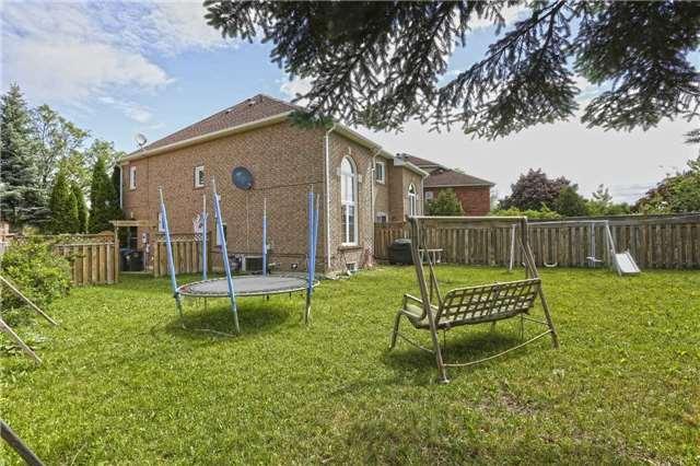 77 Clover Bloom Rd, House semidetached with 3 bedrooms, 4 bathrooms and 4 parking in Brampton ON | Image 20
