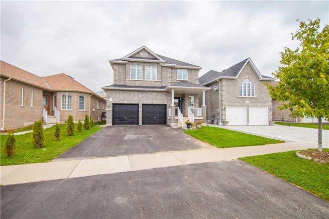 1346 Corm St, House detached with 4 bedrooms, 3 bathrooms and 4 parking in Innisfil ON | Image 1