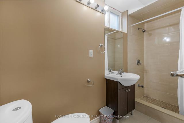 106 Wyper Sq, House detached with 3 bedrooms, 5 bathrooms and 2 parking in Toronto ON | Image 27