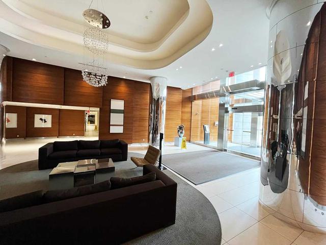 911 - 5 Valhalla Inn Rd, Condo with 1 bedrooms, 1 bathrooms and 1 parking in Toronto ON | Image 36