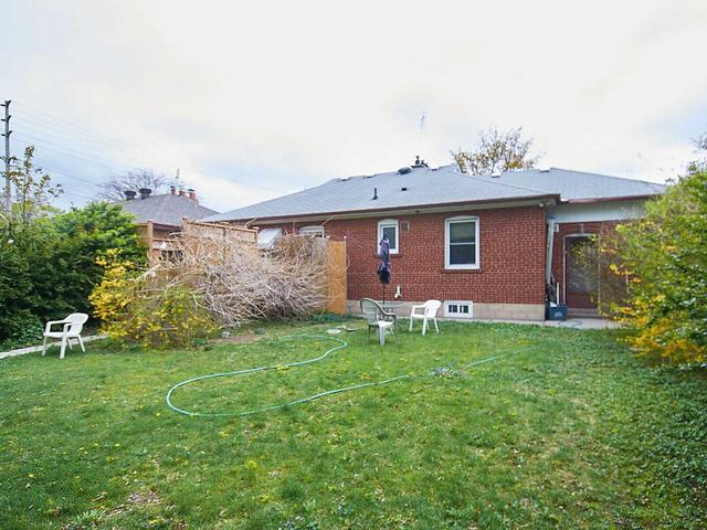 318 Park Lawn Rd, House detached with 3 bedrooms, 1 bathrooms and 2 parking in Toronto ON | Image 20