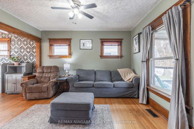 4986 Willmott St, House detached with 3 bedrooms, 2 bathrooms and 1 parking in Niagara Falls ON | Image 24