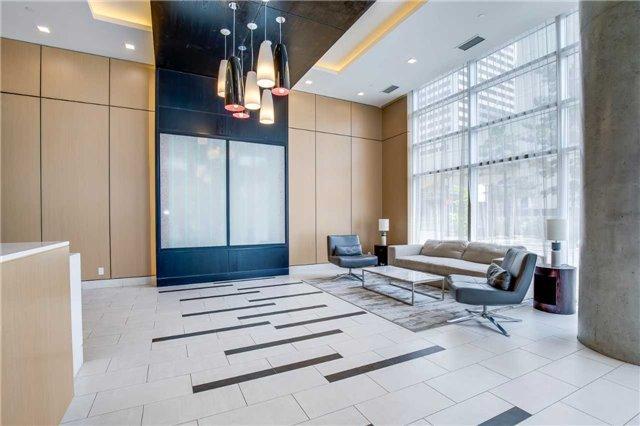 Th01 - 58 Orchard View Blvd, Townhouse with 2 bedrooms, 3 bathrooms and 1 parking in Toronto ON | Image 3