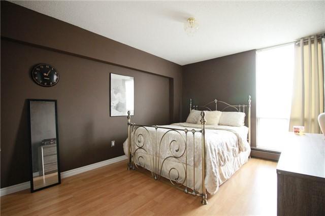 1003 - 75 Glenburn Crt, Condo with 1 bedrooms, 1 bathrooms and 1 parking in Hamilton ON | Image 12