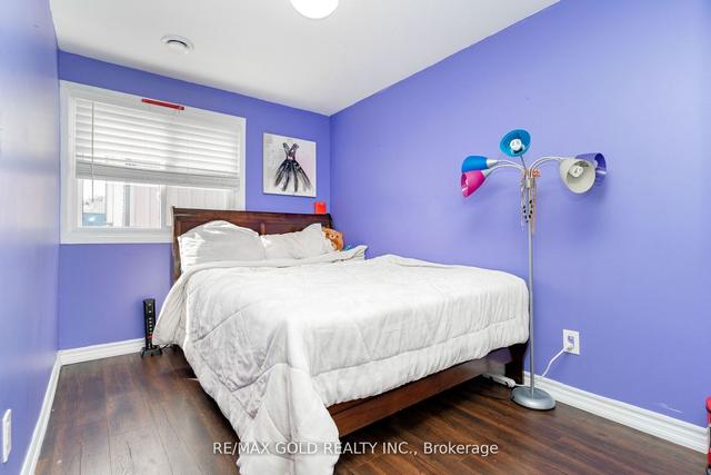 3 Jennifer Sq, House detached with 3 bedrooms, 2 bathrooms and 2 parking in Brampton ON | Image 11