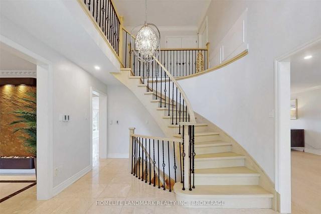 8 Barclay Crt, House detached with 4 bedrooms, 5 bathrooms and 6 parking in Markham ON | Image 8