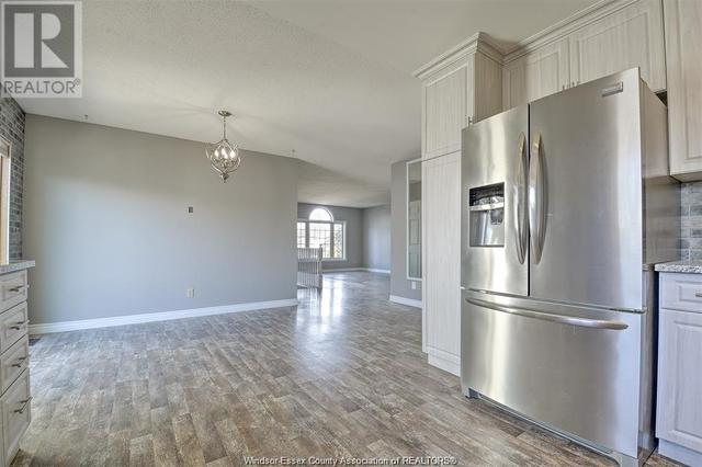 1365 Giselle Crescent, House detached with 6 bedrooms, 2 bathrooms and null parking in Windsor ON | Image 24