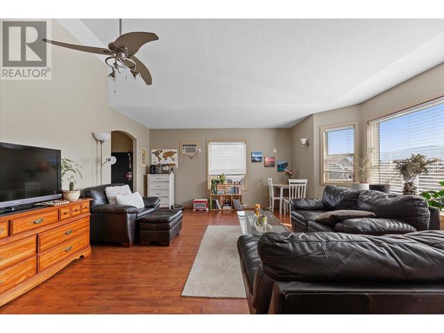 836 Patterson Avenue, House detached with 4 bedrooms, 2 bathrooms and 5 parking in Kelowna BC | Image 21