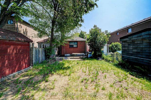 86 Chiswick Ave, House detached with 3 bedrooms, 2 bathrooms and 1 parking in Toronto ON | Image 33