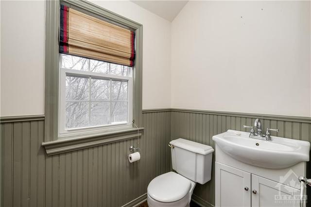 360 Huron Avenue S, House detached with 4 bedrooms, 3 bathrooms and 3 parking in Ottawa ON | Image 15