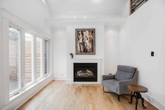 9 Thirty Ninth St, House detached with 2 bedrooms, 2 bathrooms and 3 parking in Toronto ON | Image 35