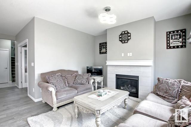 1222 Watt Dr Sw, House detached with 5 bedrooms, 4 bathrooms and null parking in Edmonton AB | Image 16