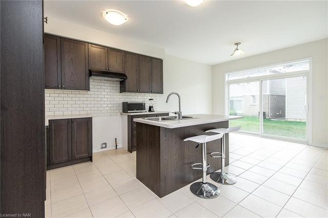 43 Alexandra Drive, House detached with 4 bedrooms, 2 bathrooms and 6 parking in Thorold ON | Image 1
