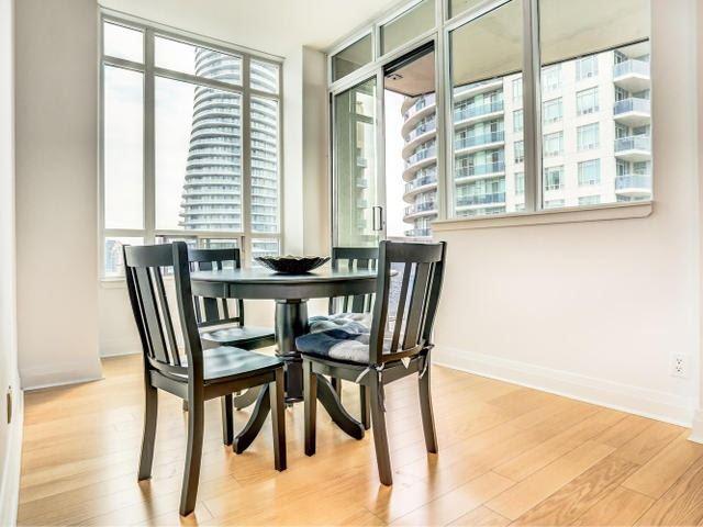 lph2606 - 90 Absolute Ave, Condo with 2 bedrooms, 2 bathrooms and 1 parking in Mississauga ON | Image 4