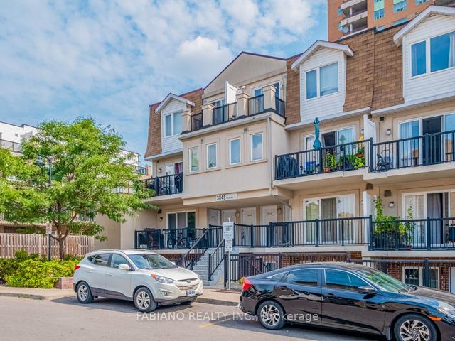 2016 - 3049 Finch Ave W, Townhouse with 1 bedrooms, 1 bathrooms and 1 parking in Toronto ON | Image 12