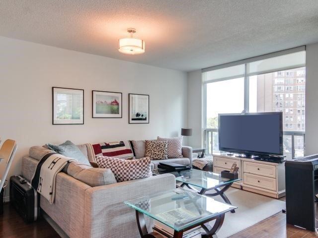 611 - 942 Yonge St, Condo with 1 bedrooms, 1 bathrooms and 1 parking in Toronto ON | Image 4