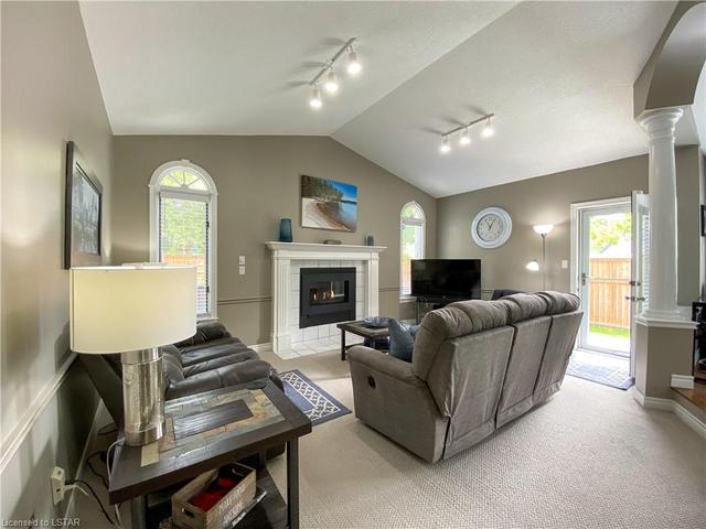 367 Fanshawe Drive, House detached with 4 bedrooms, 2 bathrooms and 4 parking in Sarnia ON | Image 30
