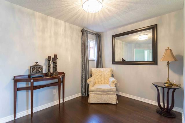 2076 Erin Gate Blvd, House semidetached with 3 bedrooms, 3 bathrooms and 4 parking in Pickering ON | Image 14
