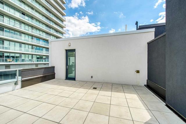 th10 - 113 Mcmahon Dr, Townhouse with 2 bedrooms, 3 bathrooms and 2 parking in Toronto ON | Image 25