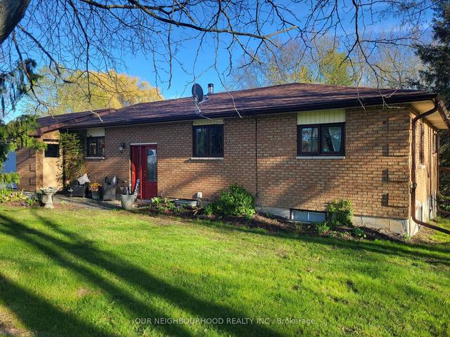 92 Murray St, House detached with 2 bedrooms, 3 bathrooms and 6 parking in Quinte West ON | Image 12