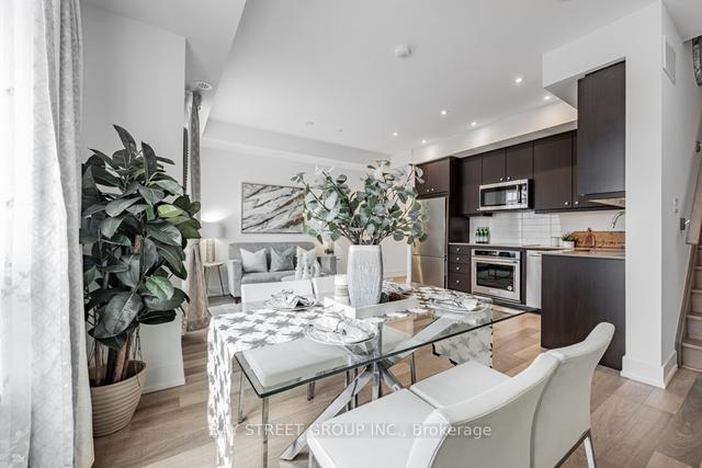 9 - 52 Holmes Ave, Townhouse with 2 bedrooms, 2 bathrooms and 1 parking in Toronto ON | Image 3