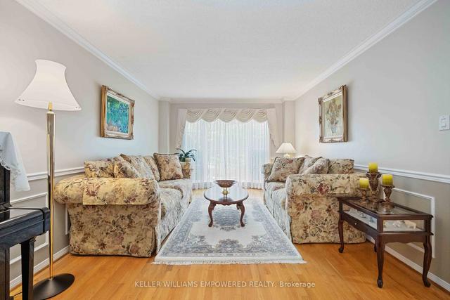 140 Summerdale Dr, House detached with 5 bedrooms, 4 bathrooms and 5 parking in Markham ON | Image 2