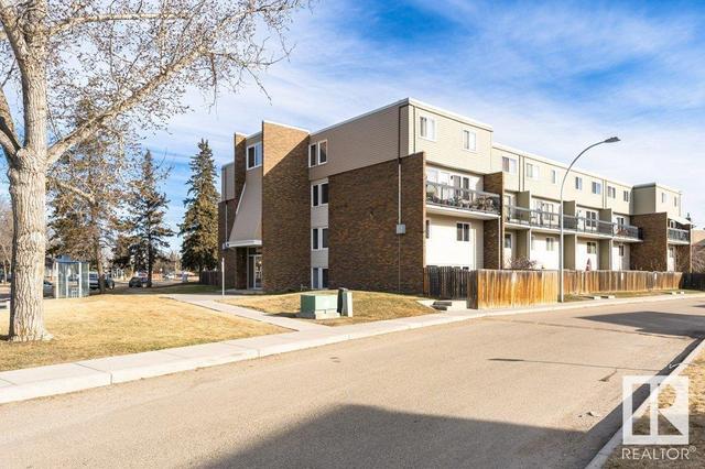 211 - 7805 159 St Nw, Condo with 3 bedrooms, 1 bathrooms and null parking in Edmonton AB | Image 4