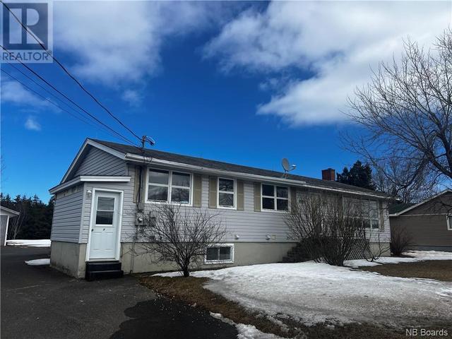 4234 Robinson Rue, House detached with 5 bedrooms, 3 bathrooms and null parking in Tracadie NB | Image 2