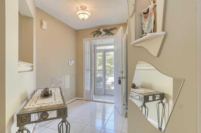 22 Shipp Cres, House detached with 4 bedrooms, 4 bathrooms and 4 parking in Ajax ON | Image 2
